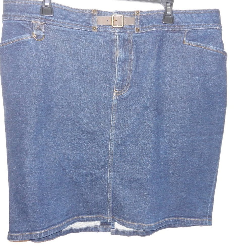 Ralph Lauren Chaps Blue Jean slimming belted  waisted skirt